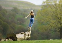 How Effective is Twitter to Share Cancer Clinical Trials?