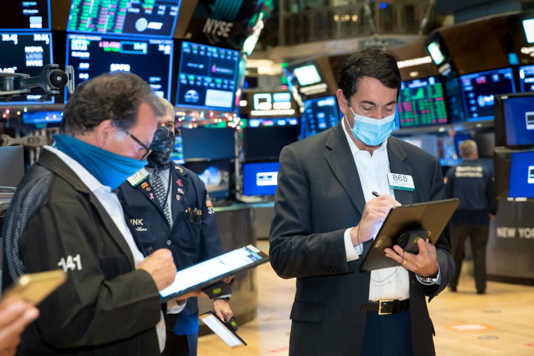 Dow futures rise 100 points ahead of holiday-shortened session