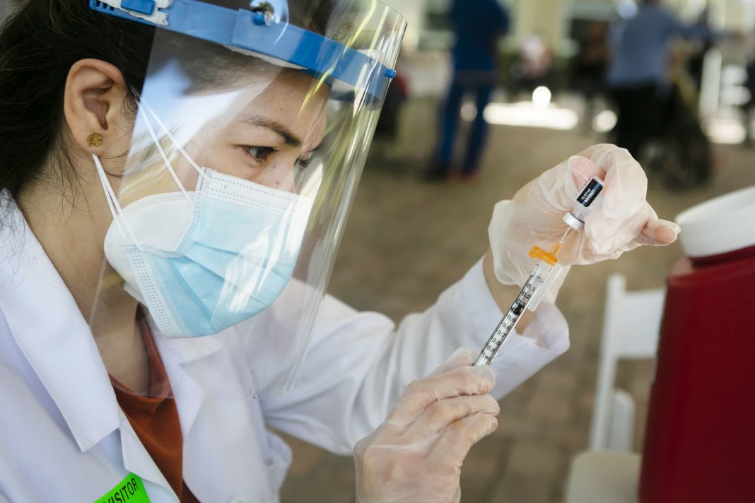 U.S. needs to vaccinate 3 million people per day to hit goal
