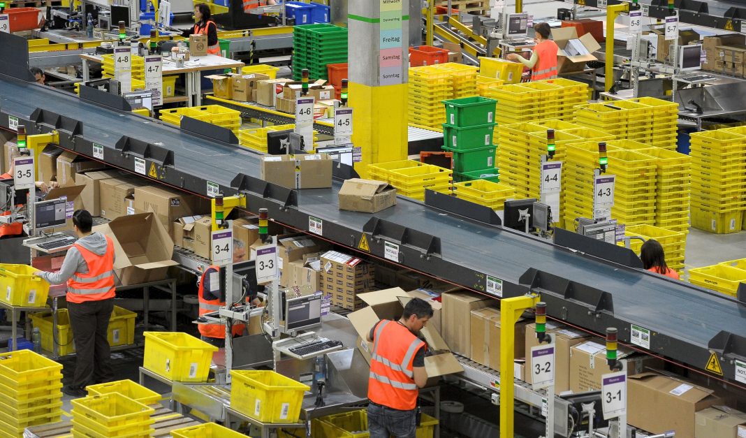 Foreign Amazon sites named in U.S. 'notorious markets' list for counterfeit goods