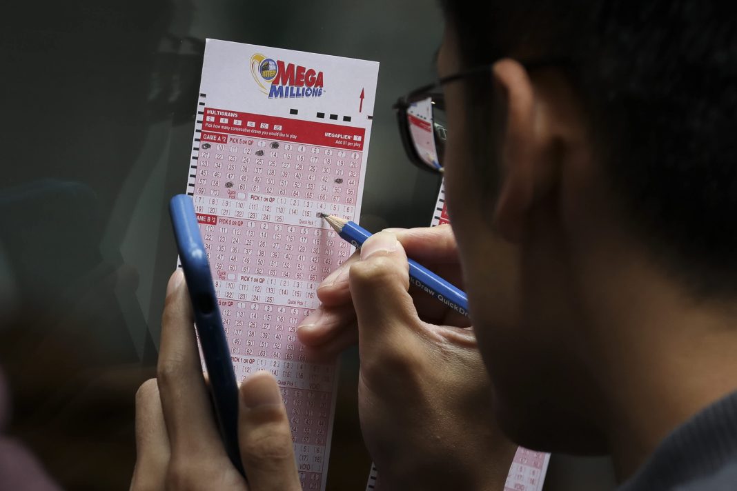 Mega Millions jackpot leaps to $600 million. Here’s the tax bill