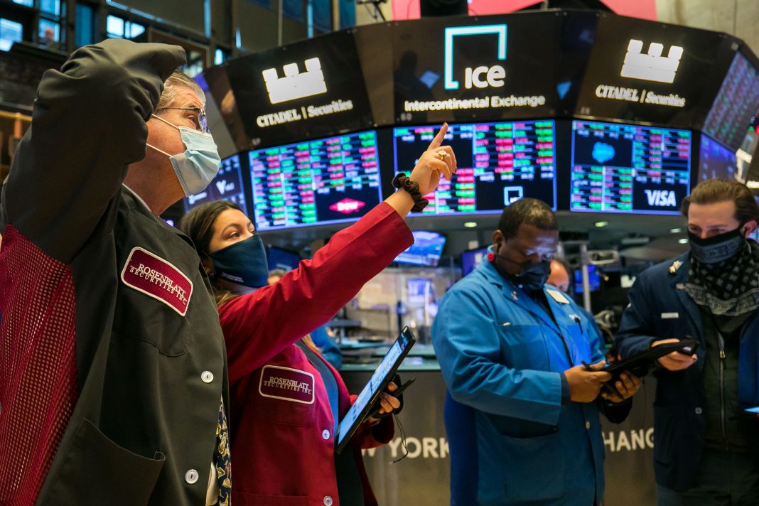 Here are the top performing stocks in the S&P 500 for 2020