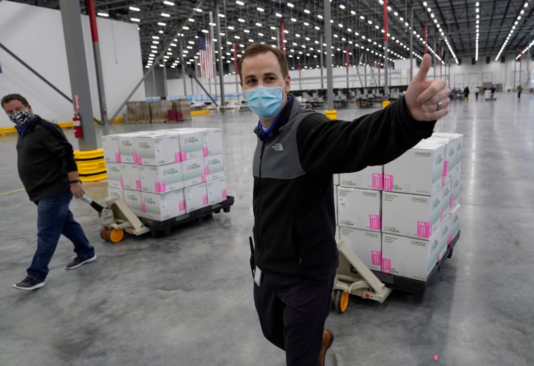 Releasing most vaccine doses won't cause shortage