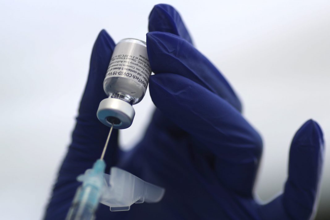 U.S. ‘flying blindly’ when it comes to new Covid variant, says doctor