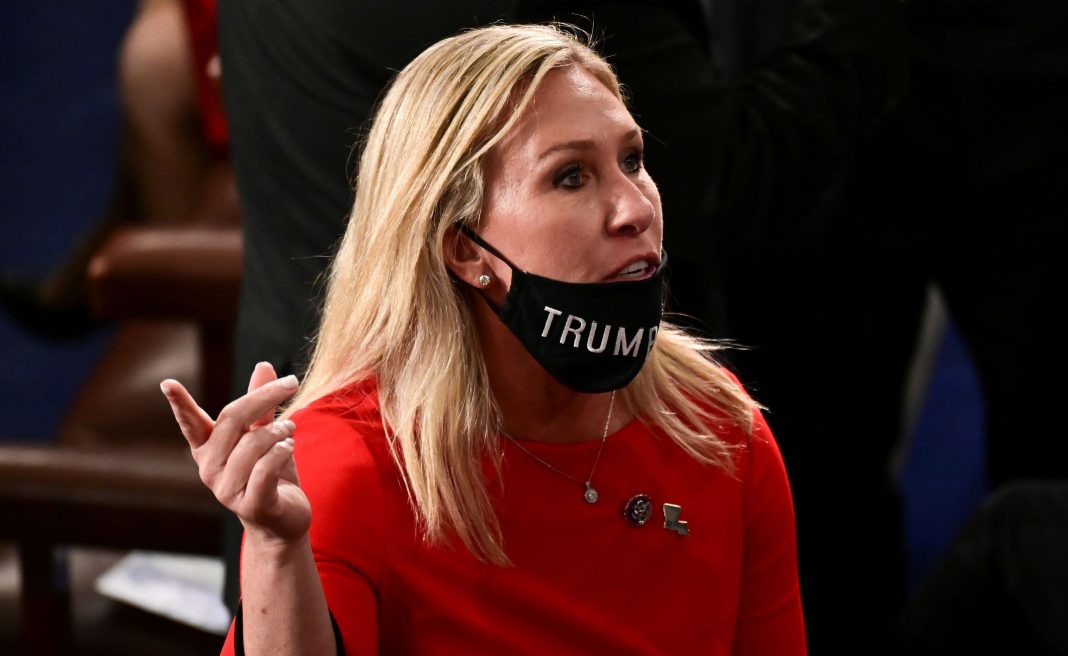 Lawmakers, activists call for removal from Congress