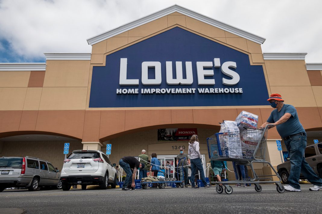 Lowe's (LOW) earnings Q4 2020 beats