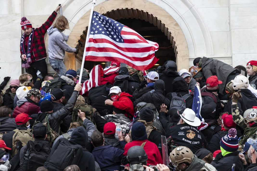 Former NY cop and Republican official charged in Capitol riot