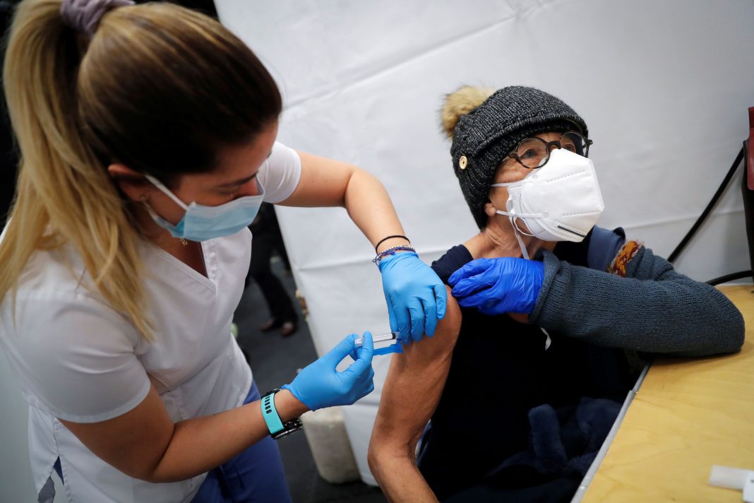 NY will begin offering shots to people with underlying health conditions this month