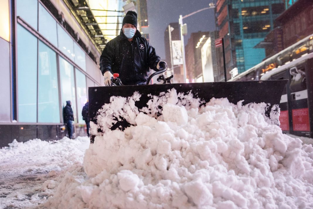 Major snowstorm slams Northeast, spurring shutdowns and blackouts
