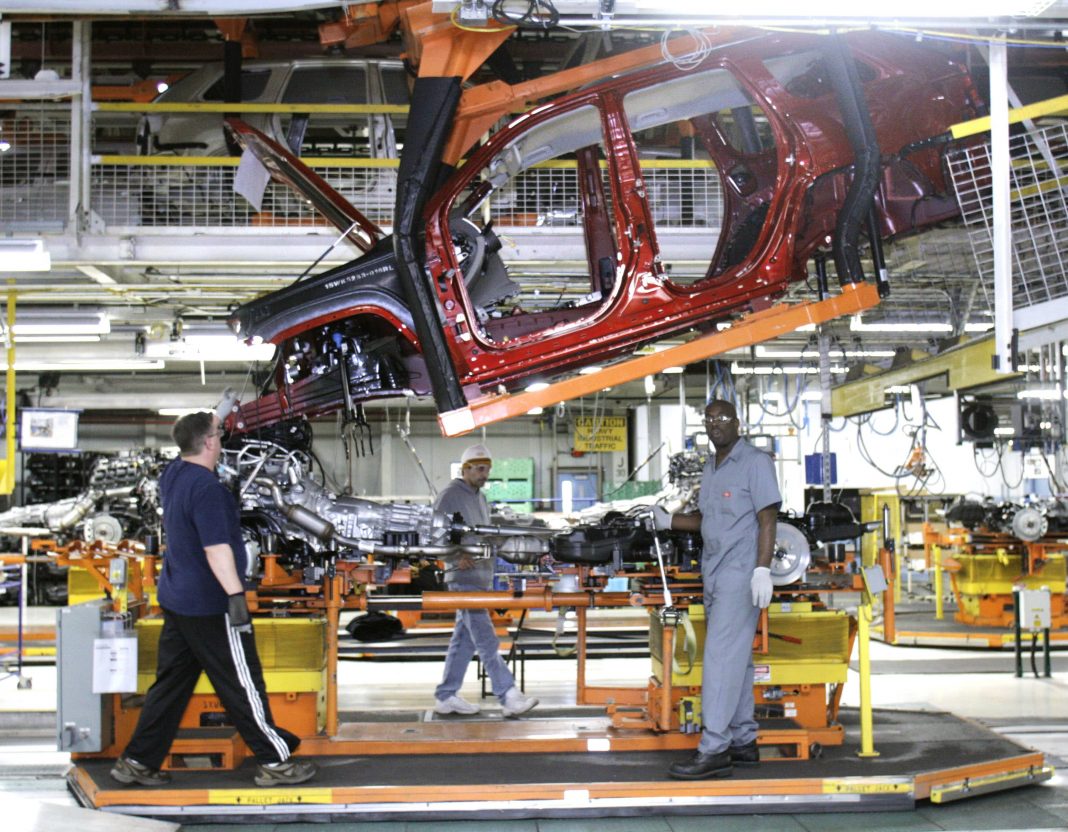 Detroit expands Covid vaccine eligibility to auto workers
