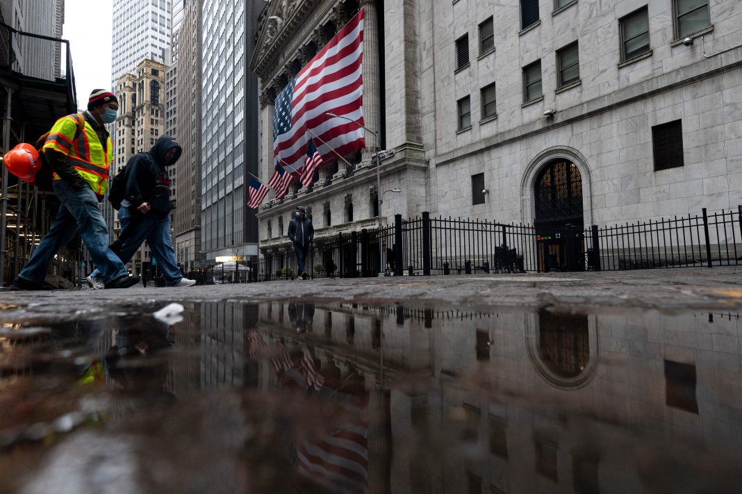 Bank and cyclical stocks are worth buying on a dip