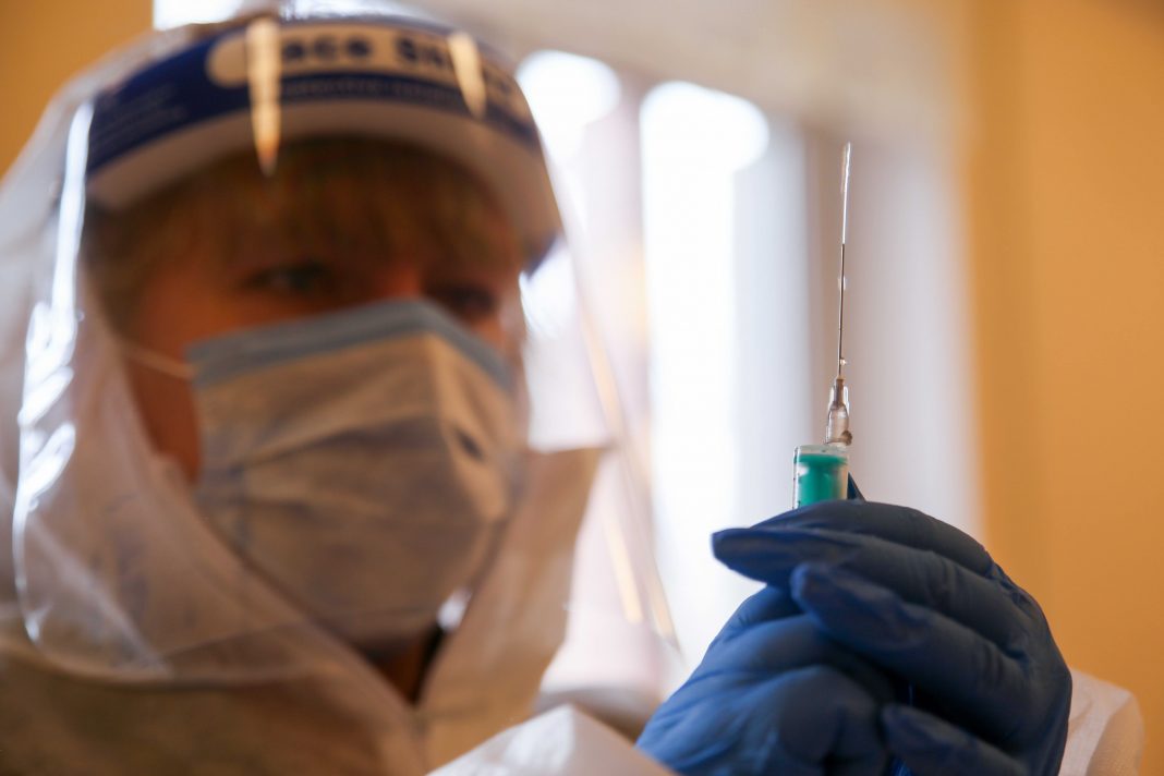 Russia’s Sputnik vaccine is luring Eastern Europe, worrying the EU