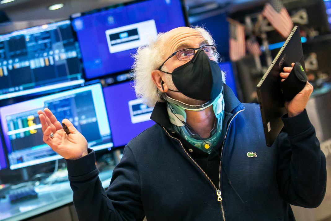 Stock futures dip after a steep sell-off on Wall Street amid surging bond yields