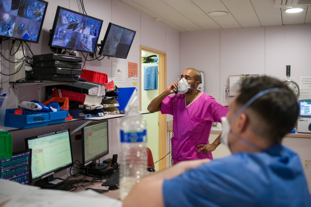 UK lockdown eases on 'Happy Monday'; Germany and France hospital fears