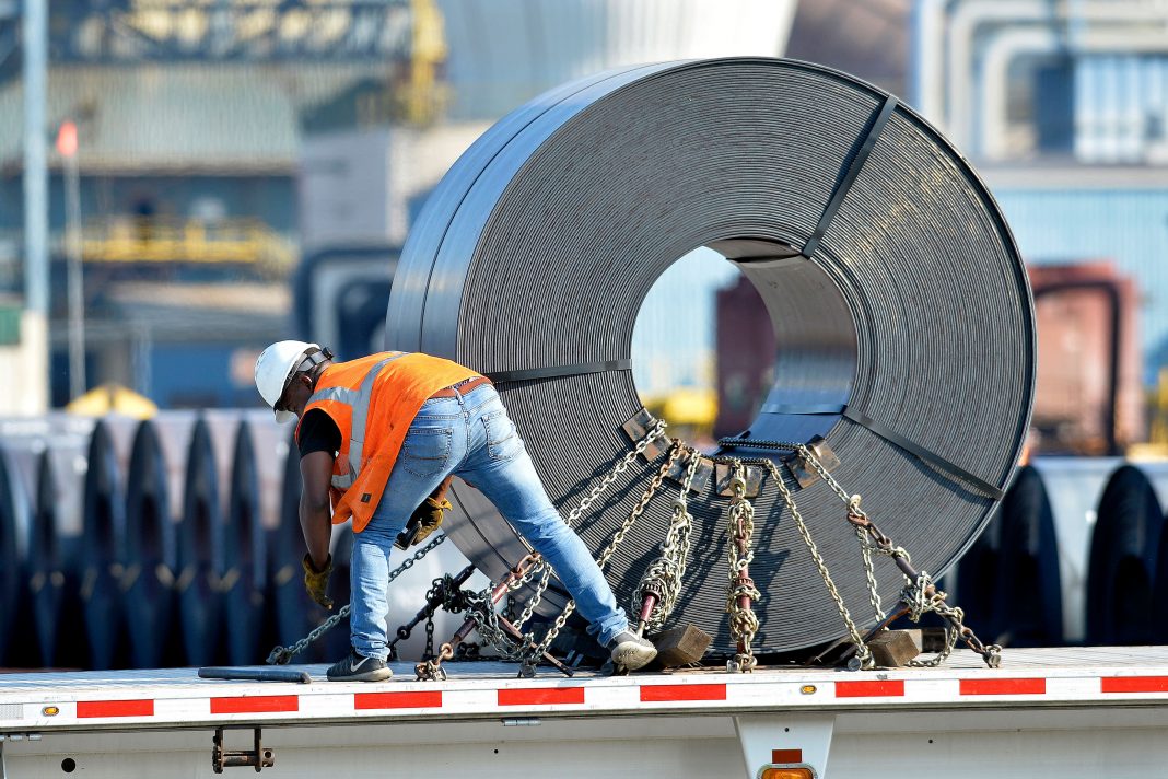 Nucor CEO expects strong 2021 after posting record quarterly profit
