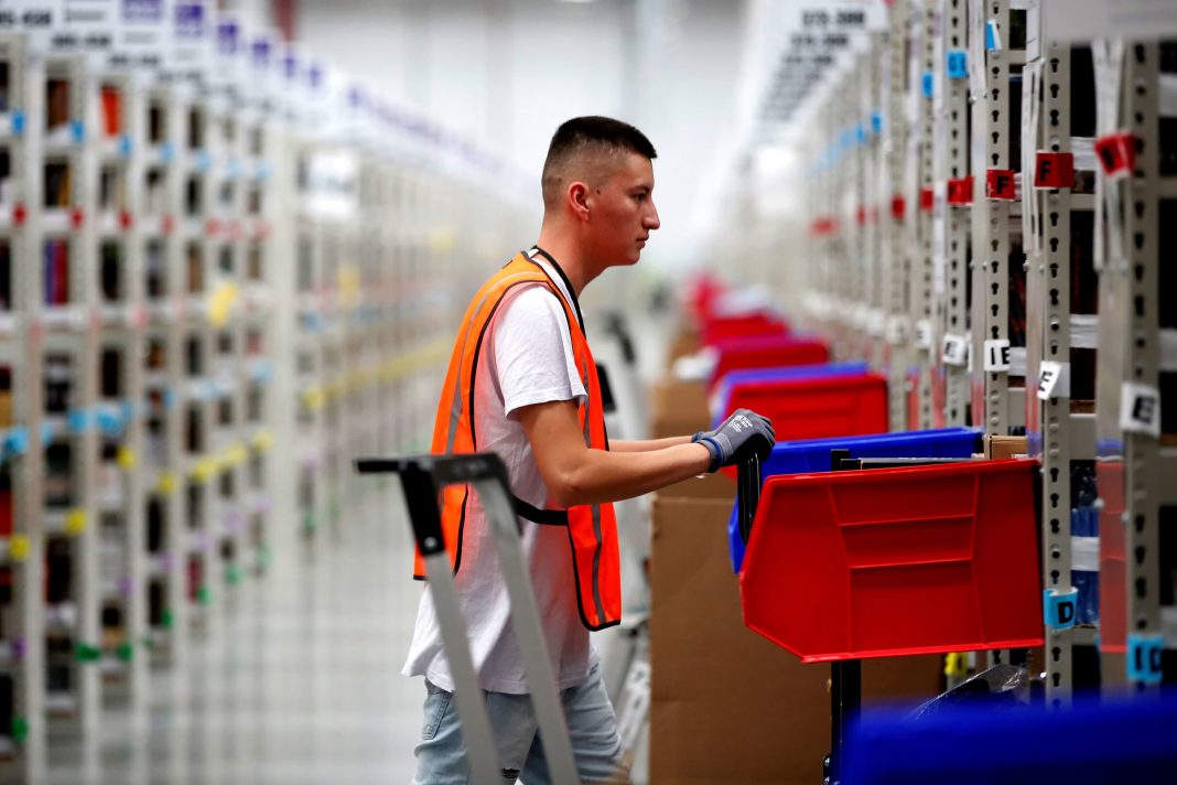 Jeff Bezos is obsessed with a common Amazon warehouse injury