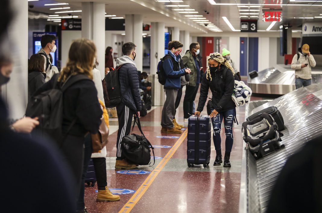 Senators push for reopening of international travel, lift of CDC's sailing ban