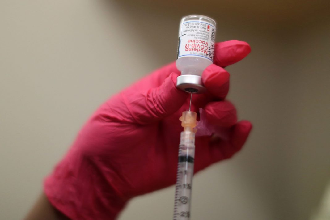 U.S. begins testing Moderna's Covid vaccine booster shots for variant from South Africa