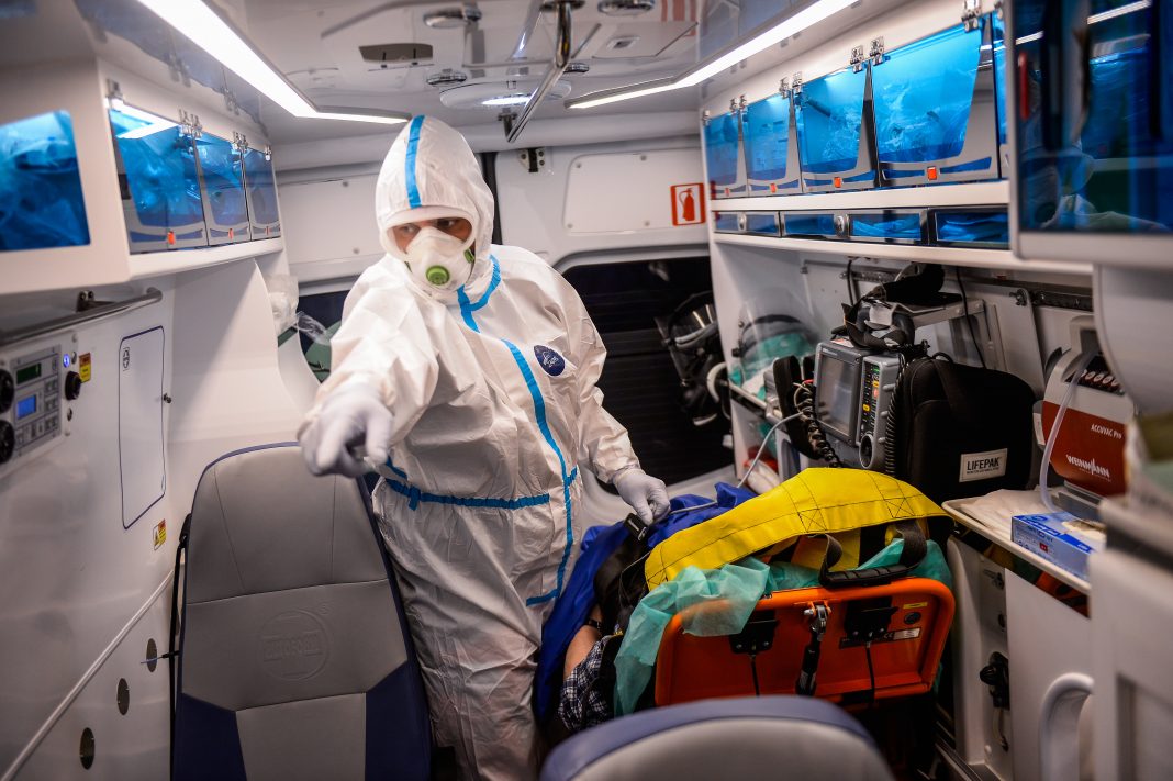 WHO says Covid pandemic is growing 'exponentially' at more than 4.4 million new cases a week