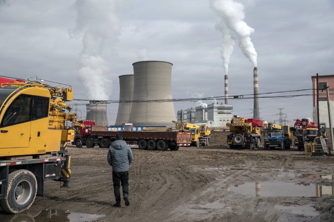 Expert calls on China, Japan to end financing of overseas coal plants