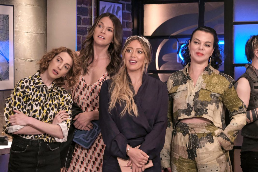 YOUNGER, from left: Molly Bernard, Sutton Foster, Hilary Duff, Debi Mazar, 